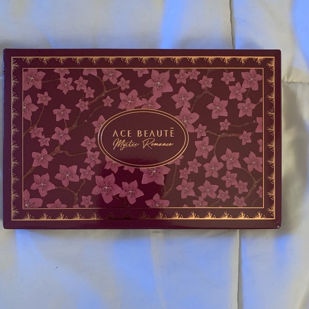Ace Beauté Mystic Romance Palette